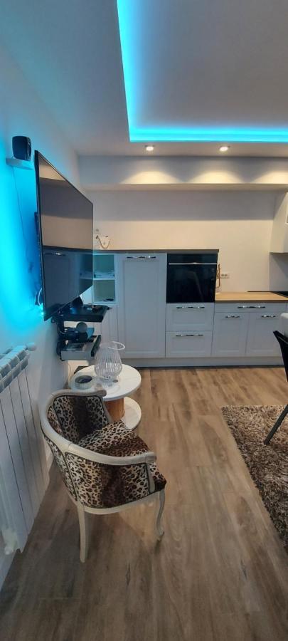 L'Angolo Di Ari Vaiano  Extérieur photo