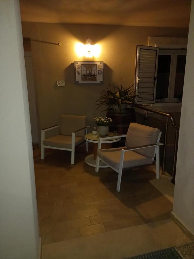 L'Angolo Di Ari Vaiano  Extérieur photo